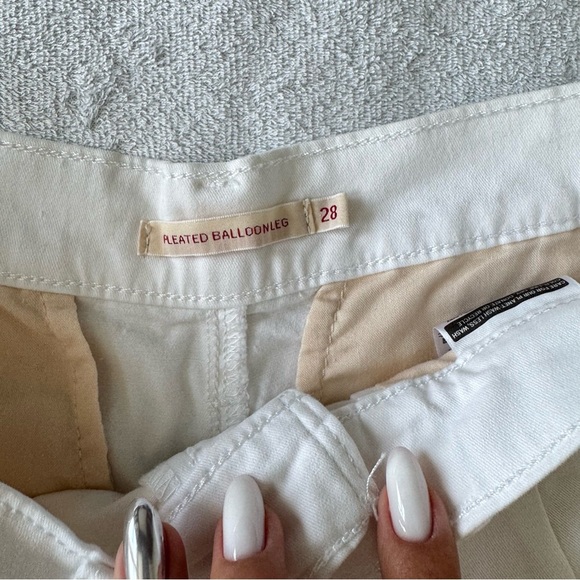 NWT Levi's White Balloon pants high rise Relaxed Fit Cotton 28x28 - Picture 7 of 14